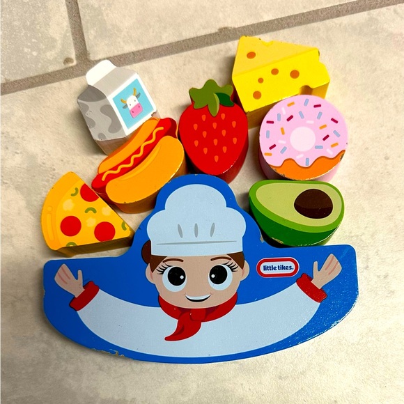 Little Tikes stack and balance toy - Picture 1 of 1